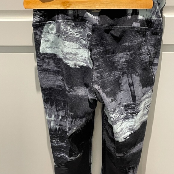 Xs new balance tight - Picture 3 of 5